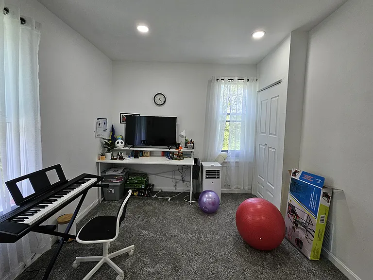 804 Dubois St — Photo 22