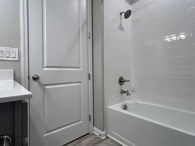 367 Sofia Ln — Photo 16