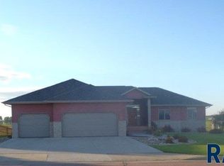 400 W Andrew Dr, Crooks, SD 57020
