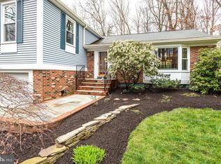 1832 Post Oak Trl, Reston, VA 20191