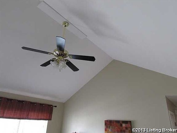 5th image of 1210 Evergreen Way