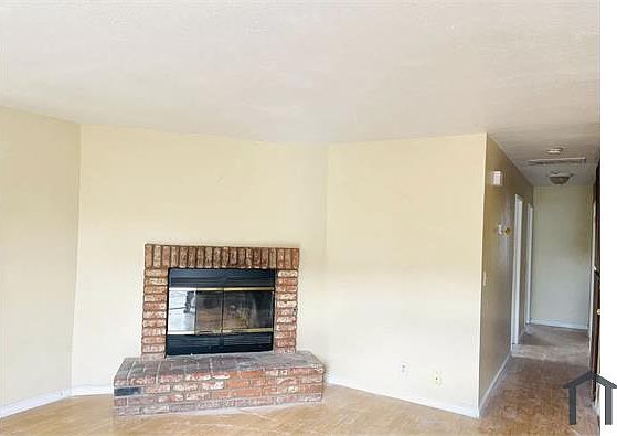 5th image of 13729 Greenwood Pl APT 2