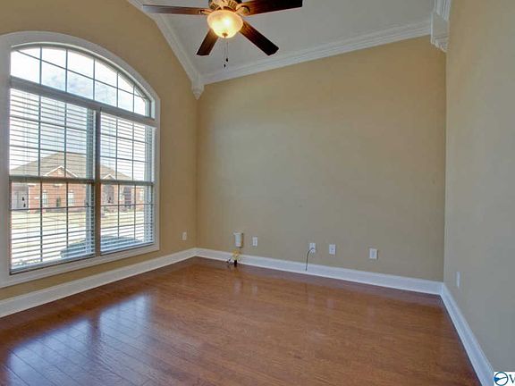5th image of 7564 Crestridge Dr