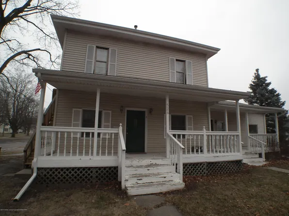 526 Taylor St, Grand Ledge, MI 48837