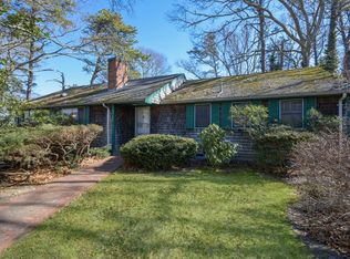 307 Holly Point Rd, Centerville, MA 02632