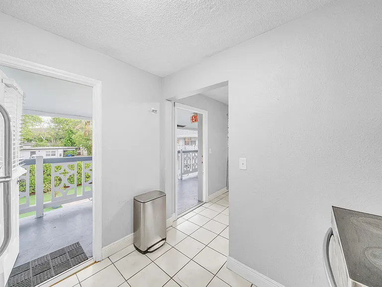 626 SW 14th Ave #205 — Photo 24