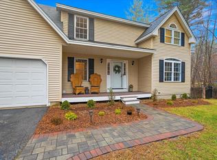 70 Juniper Dr, Goffstown, NH 03045