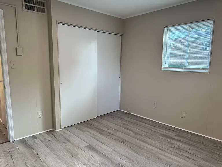 511 Everett Ln #2 — Photo 12