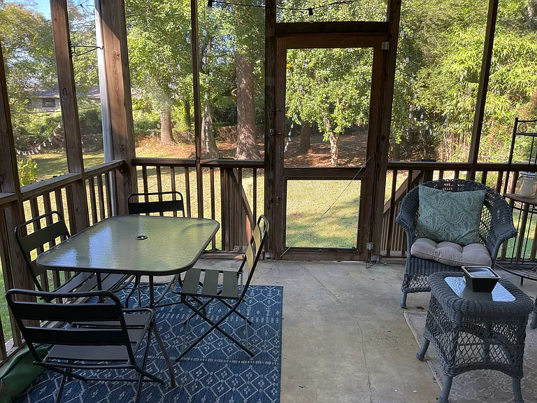 1334 Columbia Dr — Photo 22