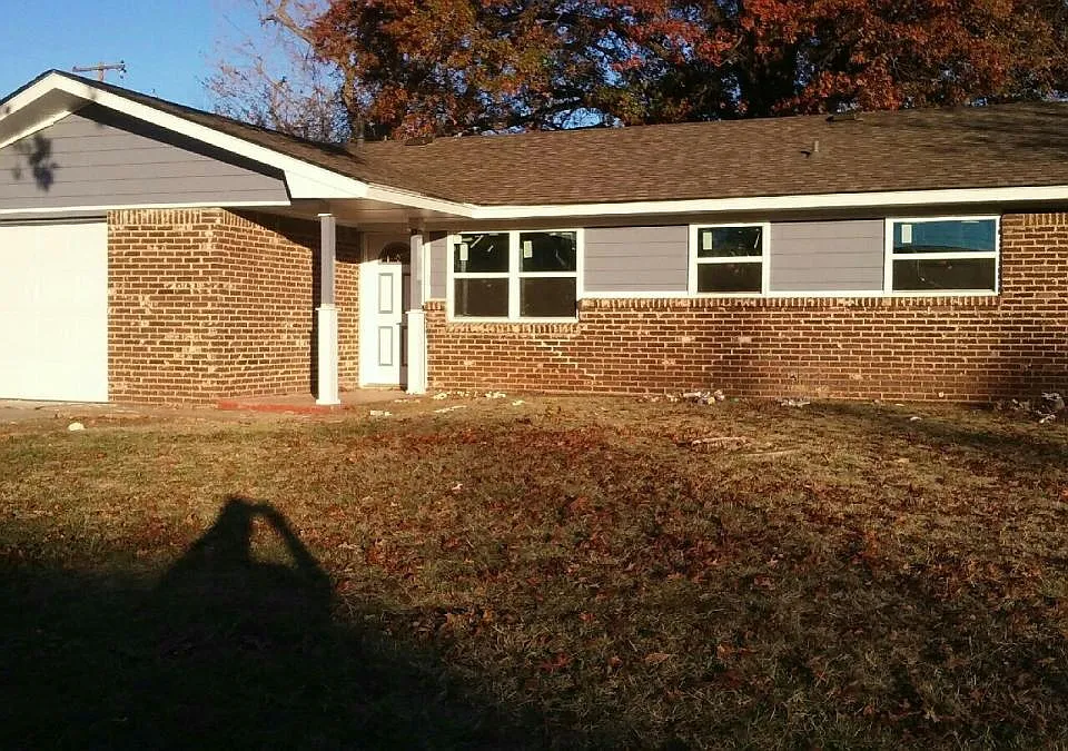 808 Englewood Rd
