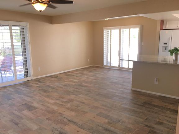 3rd image of 25858 S New Town Dr