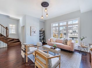 2122 Royal Gala Cir, Mississauga, ON L4Y0H2