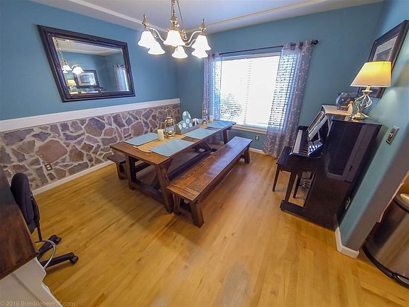 5th image of 1414 N Murray Ln
