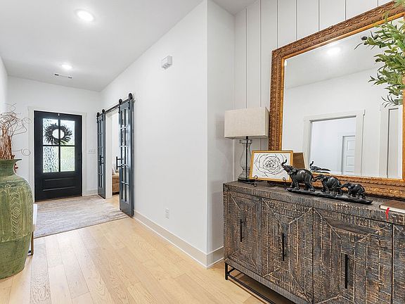 5th image of 11 Whithorn Cir