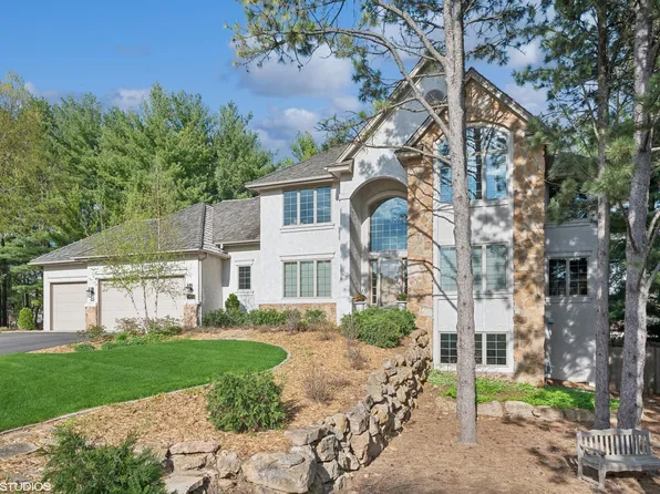 2070 Kimberly Ln N, Plymouth, MN 55447