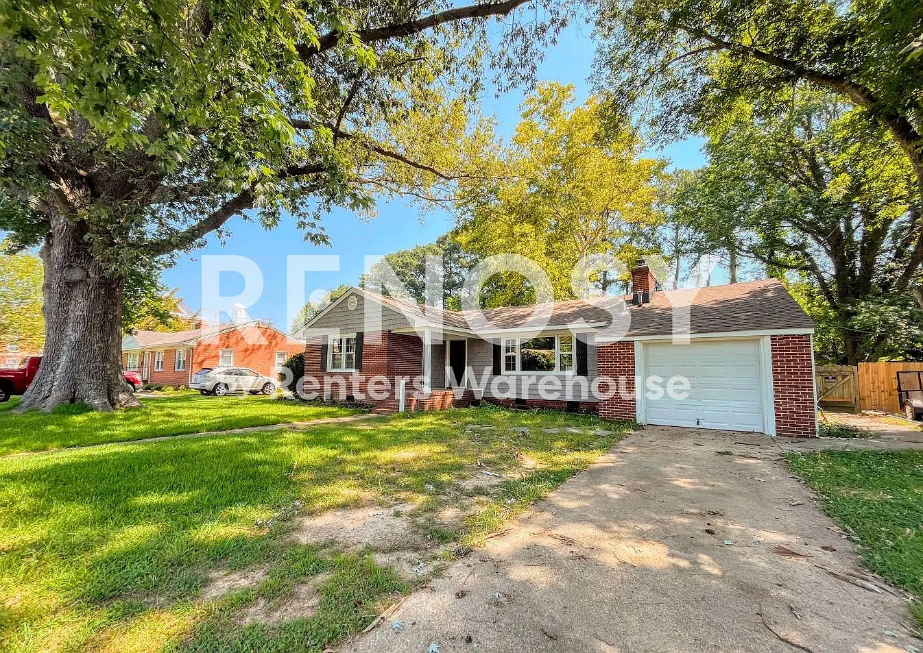 Gorgeous Home With Huge Backyard! — Photo 1