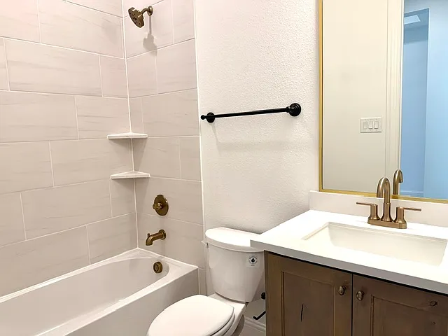 3250 Jersey Dr — Photo 8