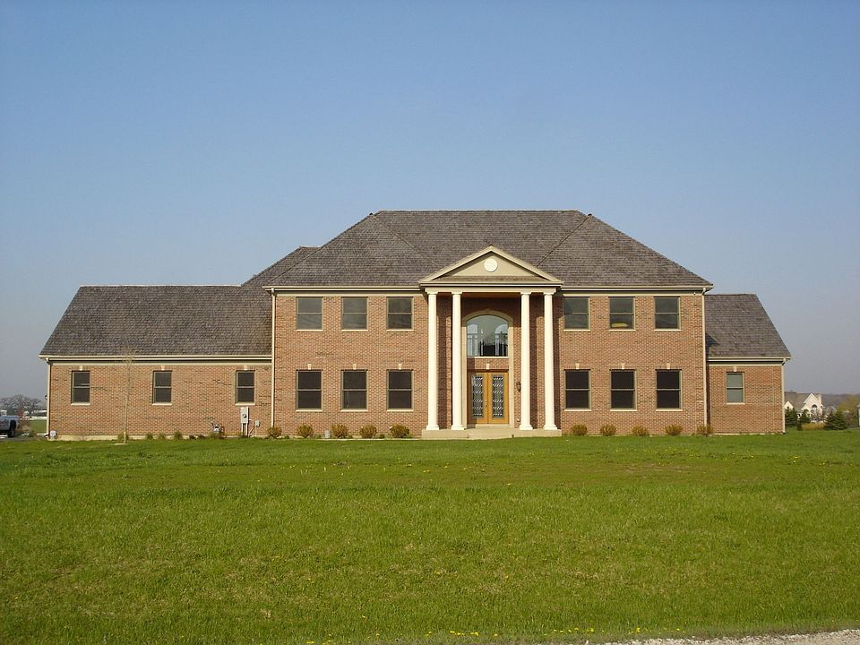 2nd image of 37082 N Fox Hill Dr