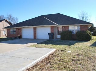 808-10 Southview Ter, Pleasant Hill, MO 64080