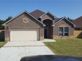 1139 Cedardale Rd, Lancaster, TX 75134