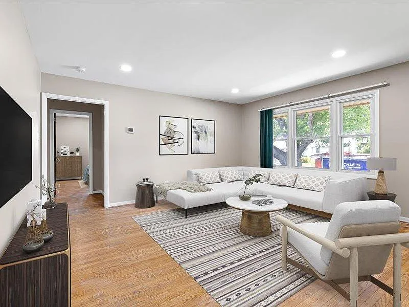 93 Dallas Ave — Photo 4
