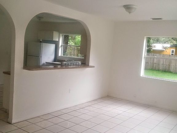 4th image of 3610 E Ellicott St