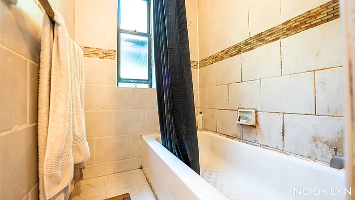 Rented by Nooklyn NYC LLC | media 22