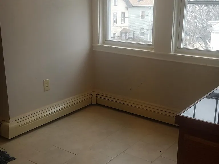 42 Clark Ave #3F — Photo 4