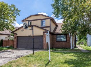 1302 Caribou Trl, Carol Stream, IL 60188