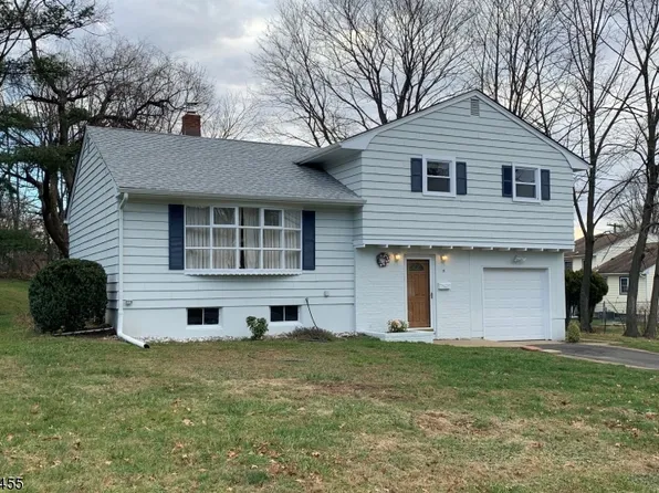 15 Beechwood Dr, Succasunna, NJ 07876