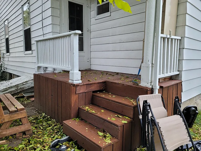 8 Union Ave NE #2 — Photo 2
