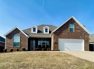 397 N Drywood Creek Dr, Fayetteville, AR 72704