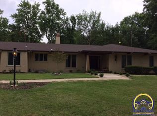 5809 SW 33rd St, Topeka, KS 66614