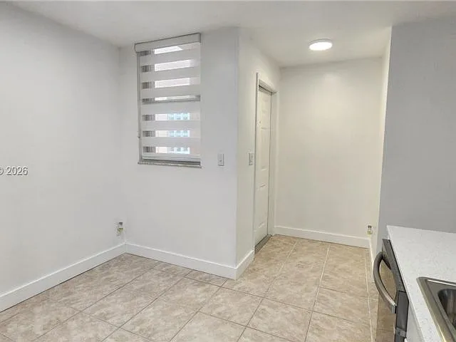 1599 Veracruz Ln — Photo 15