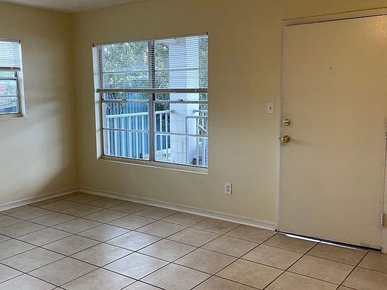 4807 W Flamingo Rd — Photo 4
