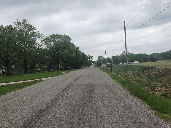 4th image of 6415 SE Paulen Rd