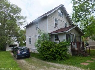 1453 East Ave, Akron, OH 44307