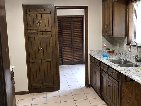 3rd image of 441 Bo Jo Ella Dr