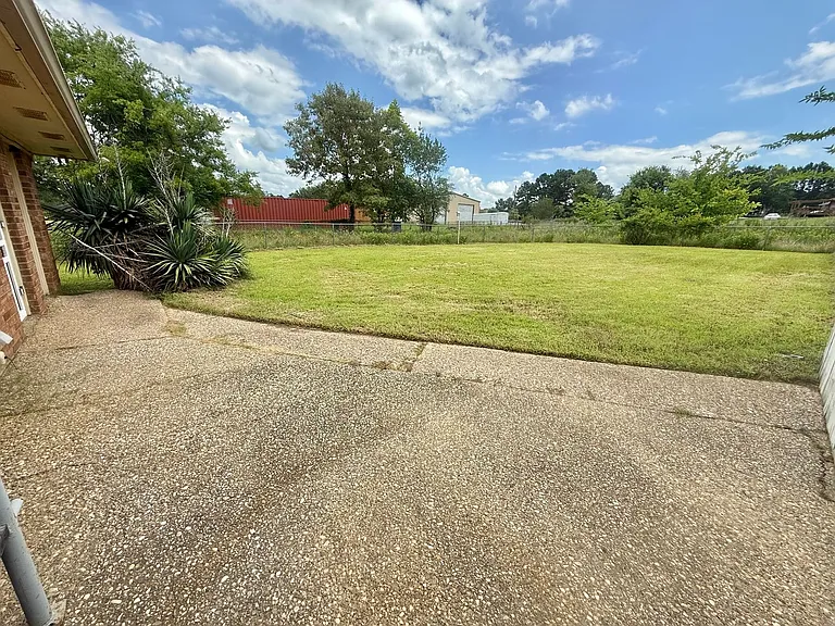 3243 Stoneridge Dr — Photo 16