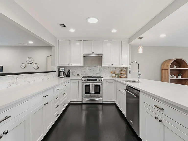 1506 Chelsea Ln — Photo 10