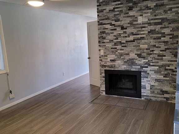 3rd image of 4406 Delta St