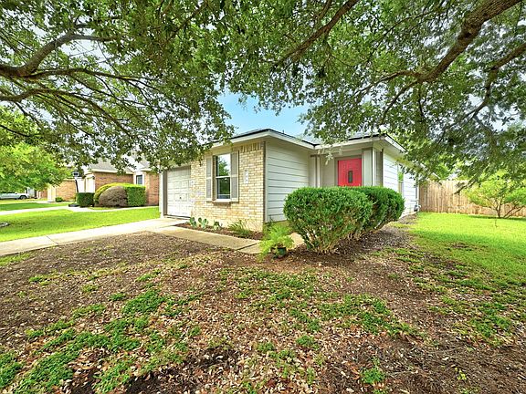 3rd image of 148 Pearl Lake Dr