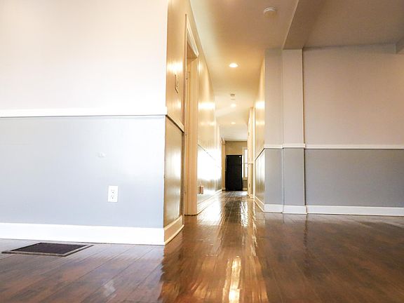 3rd image of 6220 S Saint Lawrence Ave #1