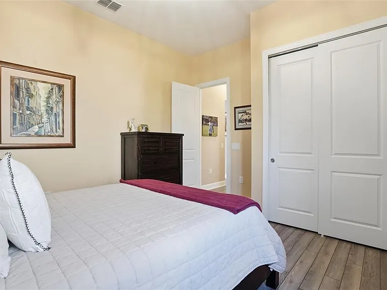 Pebble Ridge Dr — Photo 37