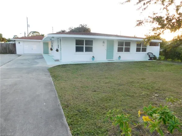 74 7th St, Bonita Springs, FL 34134