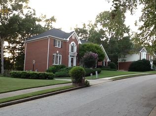 510 Ladybank Ln, Johns Creek, GA 30022