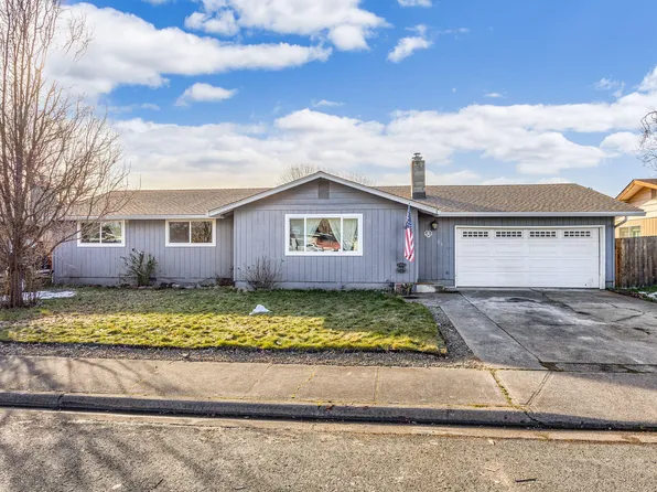 26 Comice Way, Eagle Pt, OR 97524