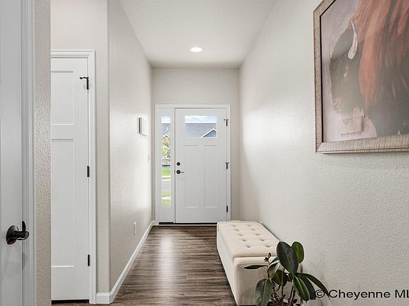 4th image of 3824 Sahler St