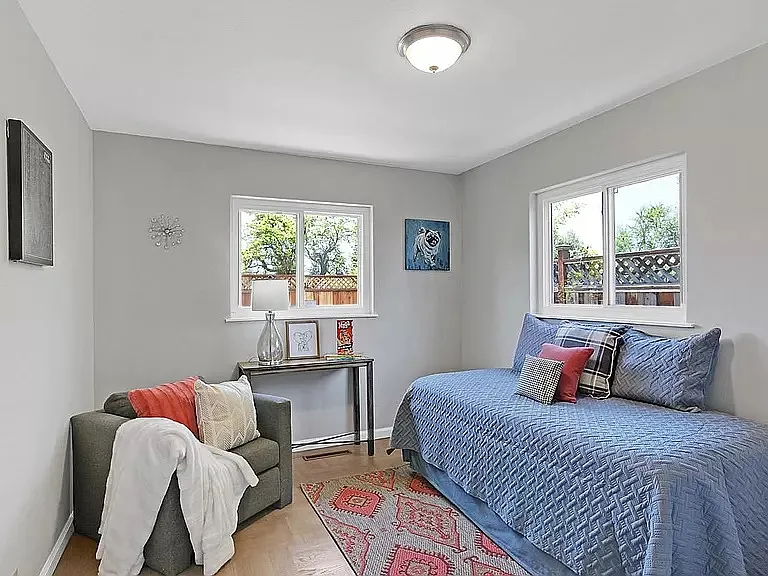 816 Green St — Photo 10
