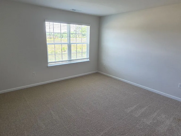 39 Virgo Dr — Photo 7